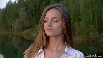 Play Vittoria Amada - Aintzira