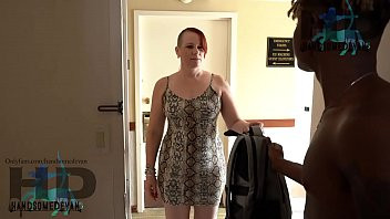 Play College student fucks red haired School's dean for extra credit (Ginger Reigh & Handsomedevan)