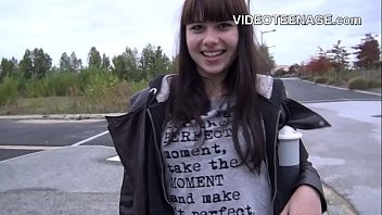 Play Hairy teen Luna does porn casting