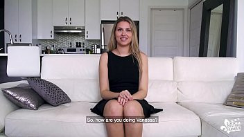 Play CASTING FRANCAIS - First time casting for Canadian amateur lesbian Vanessa Siera
