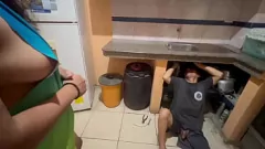 Play Plumber Can't Resist Adjusting Neighbor's Wet Pussy