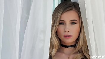 Play Natural Blonde Carolina Sweets Receives A Thick BBC In Her Pussy