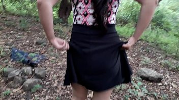 Me la cogí en el bosque y le acabe adentro