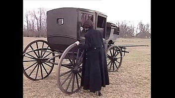 Play Hot and sexy brunette wants sex in a buggy!