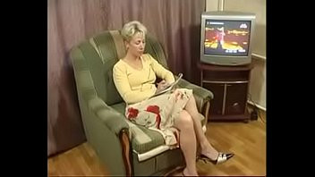Play Russian mature anal
