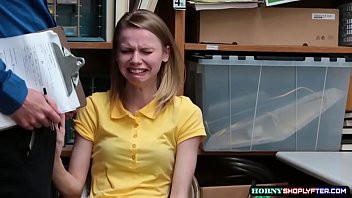 Play Lovely teen shoplifter Catarina gets banged
