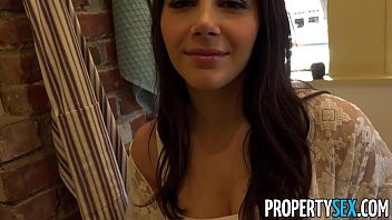 Play PropertySex - Hot Italian tourist babe fucks her American