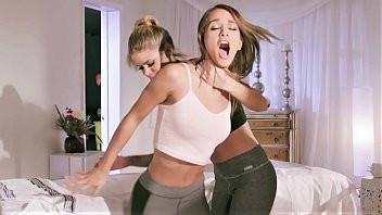 Play Lesbian fight ends in sex