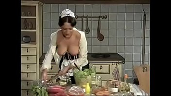 Play Eine Verdammt Heisse Braut - Part 2 (1989)